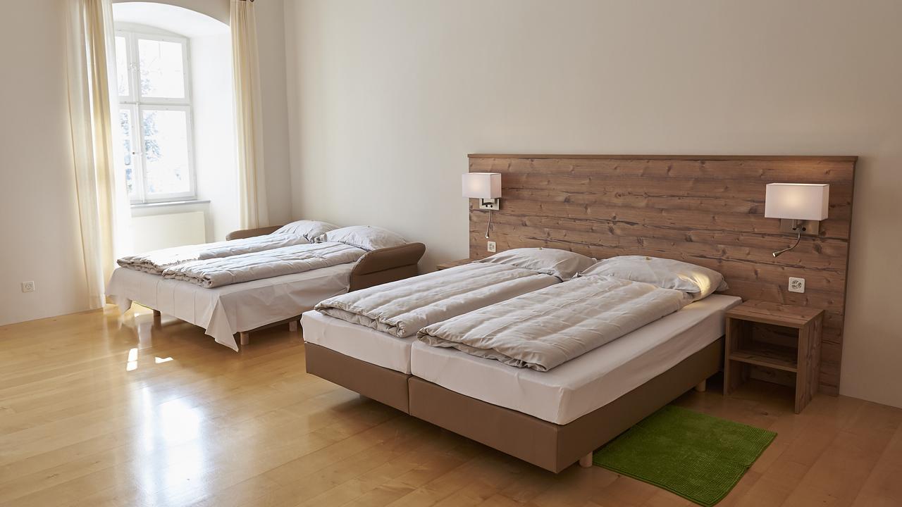 Klosterhotel Kreuz Mariastein ภายนอก รูปภาพ