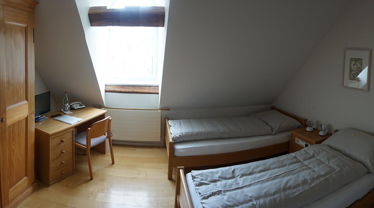 Klosterhotel Kreuz Mariastein ภายนอก รูปภาพ